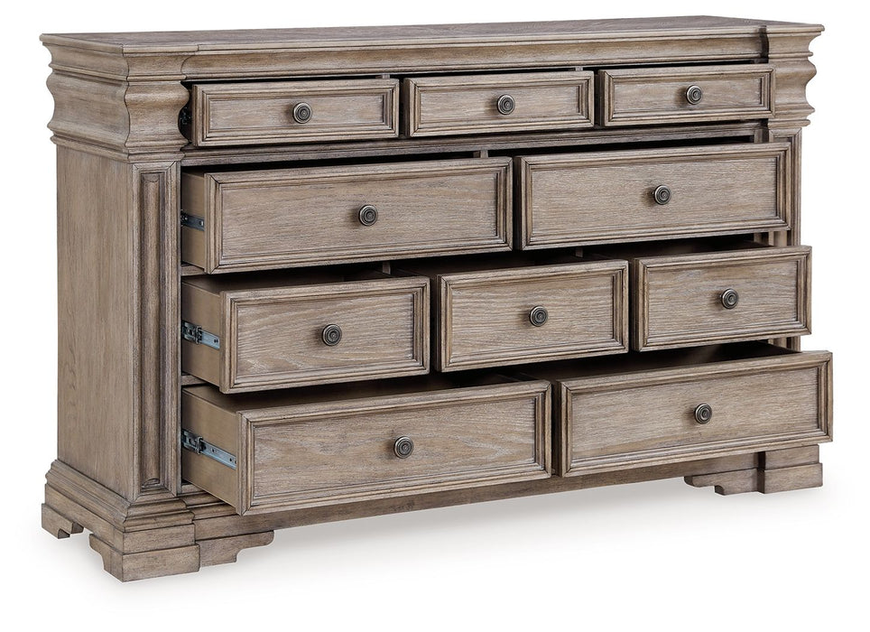 Blairhurst - Dresser - Light Grayish Brown